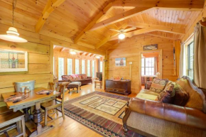 Hot Tub and Deck Secluded Marion Cabin